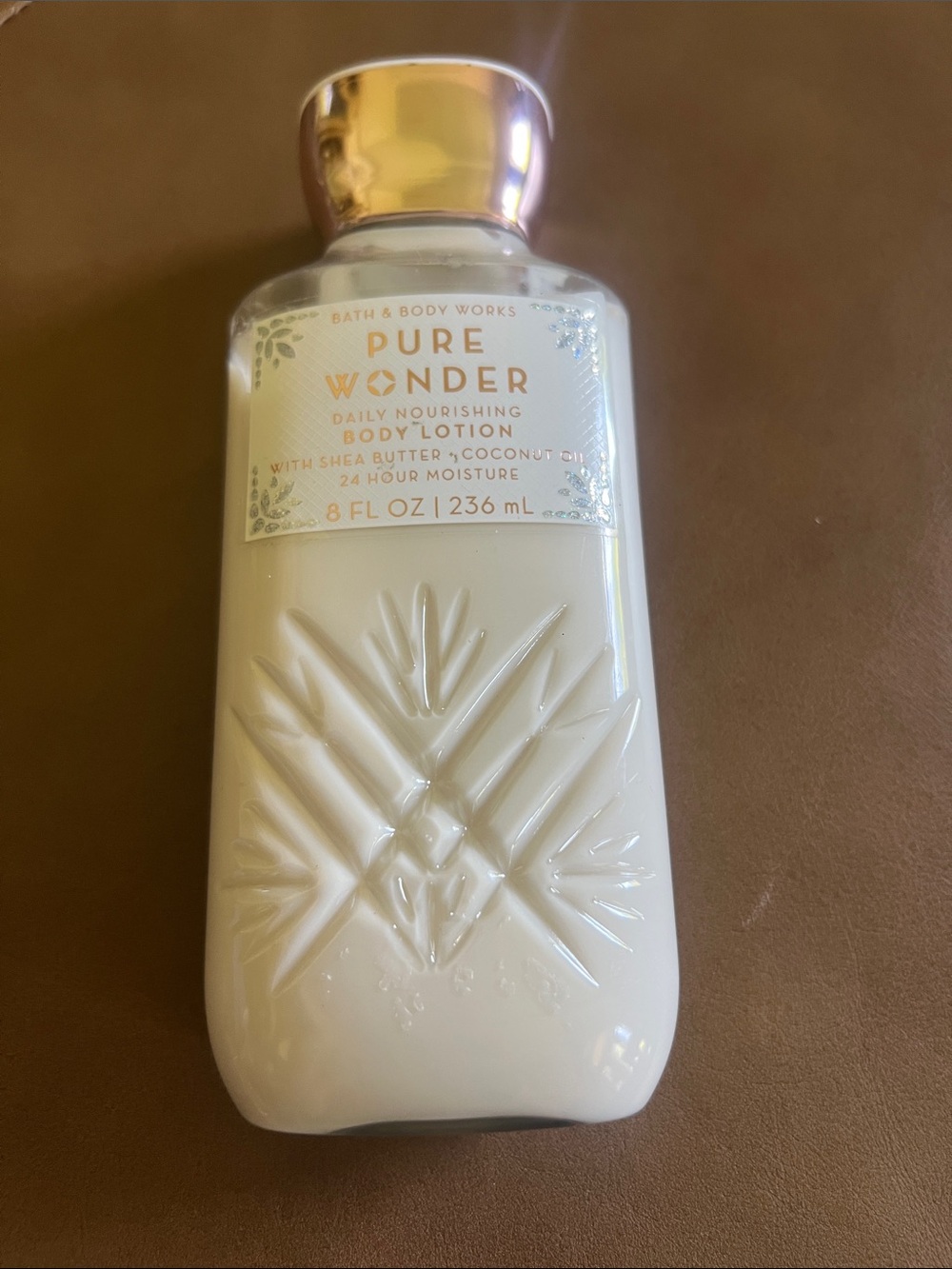 Bath & Body Works Pure Wonder Body Lotion - Cream with Gold Cap